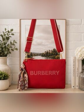 Burberry Cosmetic/Beauty Bag GWP Item NWOT